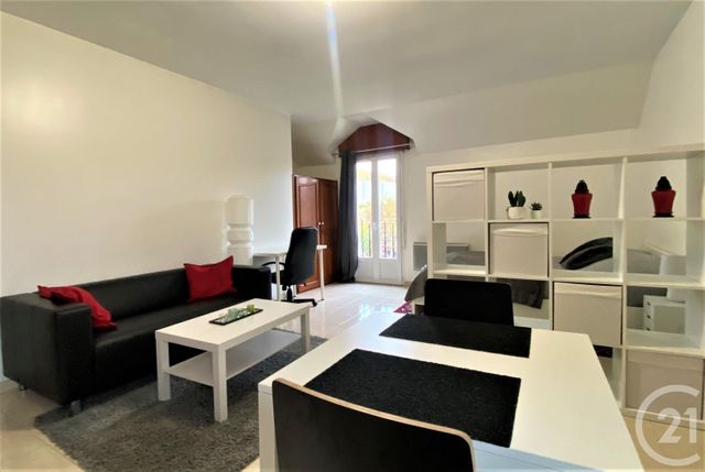 Appartement F1 à louer - 1 pièce - 34.0 m2 - PLAISIR - 78 - ILE-DE-FRANCE - Century 21 Asf Immo