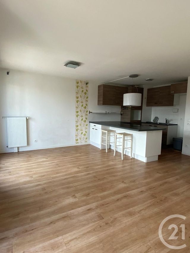 Appartement F2 à louer - 2 pièces - 52.23 m2 - TRAPPES - 78 - ILE-DE-FRANCE - Century 21 Asf Immo