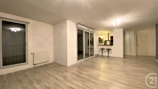 Appartement F3 à louer - 3 pièces - 76.81 m2 - TRAPPES - 78 - ILE-DE-FRANCE - Century 21 Asf Immo
