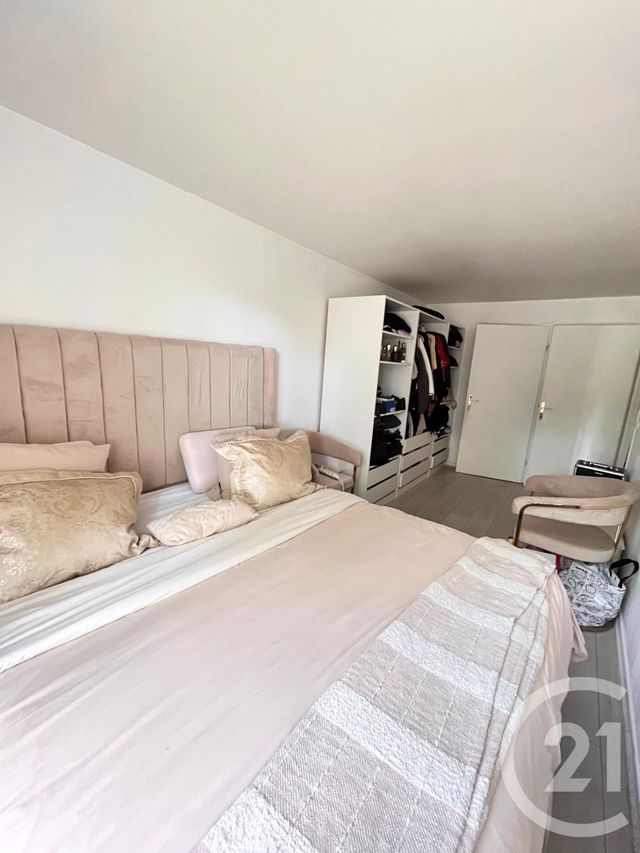 Appartement F2 à vendre - 2 pièces - 49.24 m2 - TRAPPES - 78 - ILE-DE-FRANCE - Century 21 Avs Gestion