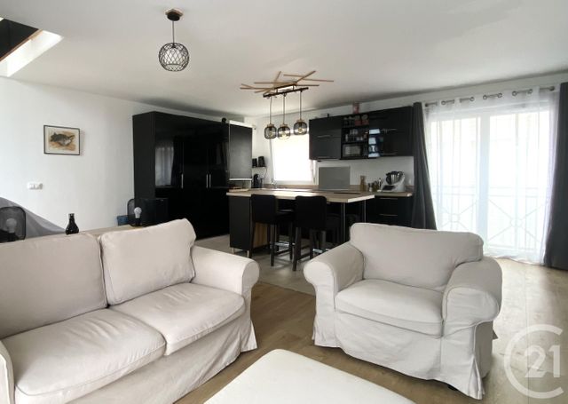 Appartement F4 à vendre - 4 pièces - 93.0 m2 - TRAPPES - 78 - ILE-DE-FRANCE - Century 21 Asf Immo