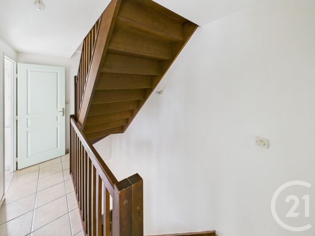 Appartement Triplex à louer - 3 pièces - 41.72 m2 - BUSSIERES - 77 - ILE-DE-FRANCE - Century 21 Asf Immo