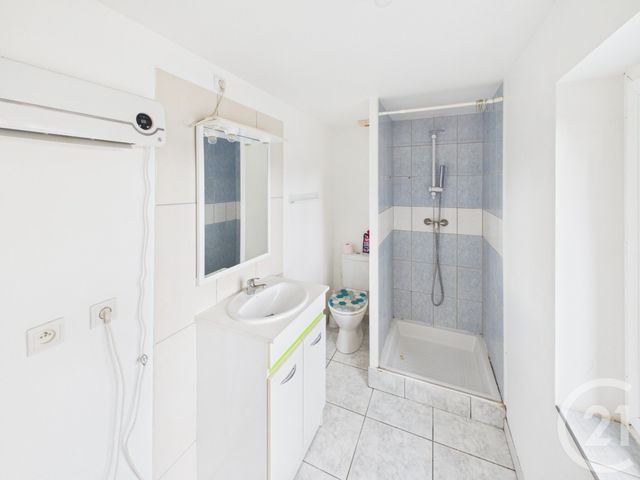 Appartement Triplex à louer - 3 pièces - 41.72 m2 - BUSSIERES - 77 - ILE-DE-FRANCE - Century 21 Asf Immo