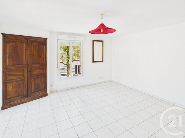 Appartement F3 à vendre - 3 pièces - 64.43 m2 - TRAPPES - 78 - ILE-DE-FRANCE - Century 21 Asf Immo
