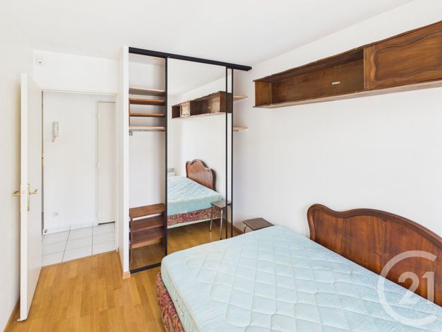 Appartement F3 à vendre - 3 pièces - 64.43 m2 - TRAPPES - 78 - ILE-DE-FRANCE - Century 21 Asf Immo