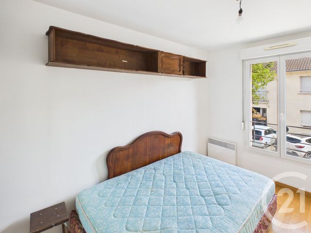 Appartement F3 à vendre - 3 pièces - 64.43 m2 - TRAPPES - 78 - ILE-DE-FRANCE - Century 21 Asf Immo
