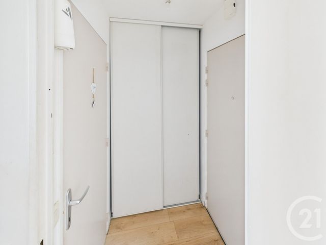 Appartement F2 à vendre - 2 pièces - 45.62 m2 - TRAPPES - 78 - ILE-DE-FRANCE - Century 21 Asf Immo