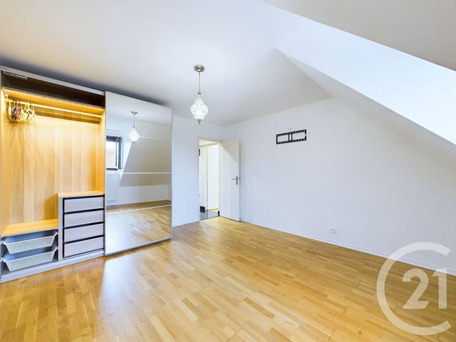 maison à vendre - 7 pièces - 170.39 m2 - TRAPPES - 78 - ILE-DE-FRANCE - Century 21 Asf Immo