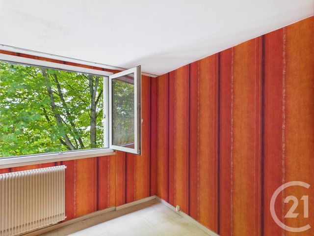 Appartement F4 à vendre - 4 pièces - 77.0 m2 - TRAPPES - 78 - ILE-DE-FRANCE - Century 21 Asf Immo