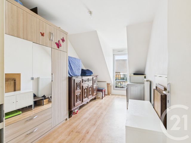 Afficher la photo en grand Appartement à vendre - 5 pièces - 95.44 m2 - TRAPPES - 78 - ILE-DE-FRANCE - Century 21 Asf Immo