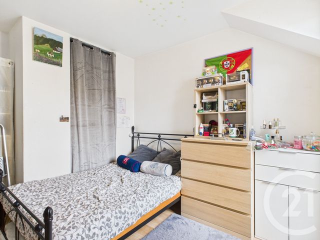 Afficher la photo en grand Appartement à vendre - 5 pièces - 95.44 m2 - TRAPPES - 78 - ILE-DE-FRANCE - Century 21 Asf Immo