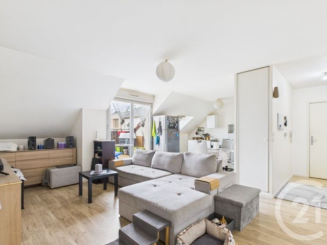 Appartement à vendre - 5 pièces - 95.44 m2 - TRAPPES - 78 - ILE-DE-FRANCE - Century 21 Asf Immo