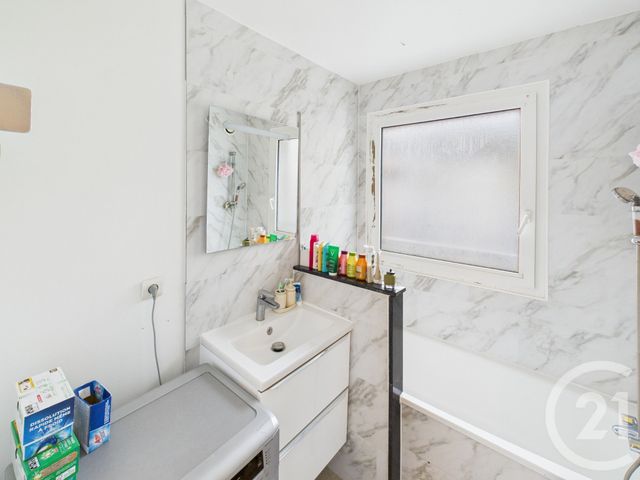 Appartement F3 à vendre - 3 pièces - 65.9 m2 - ELANCOURT - 78 - ILE-DE-FRANCE - Century 21 Asf Immo