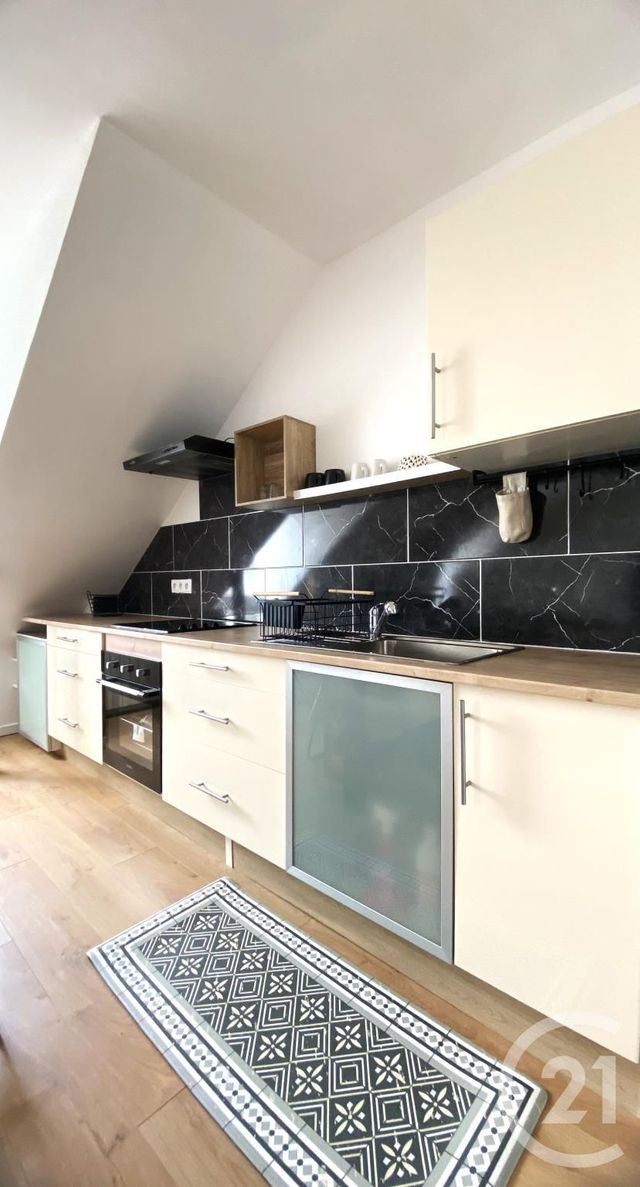 Appartement F2 à vendre - 2 pièces - 36.07 m2 - TRAPPES - 78 - ILE-DE-FRANCE - Century 21 Asf Immo