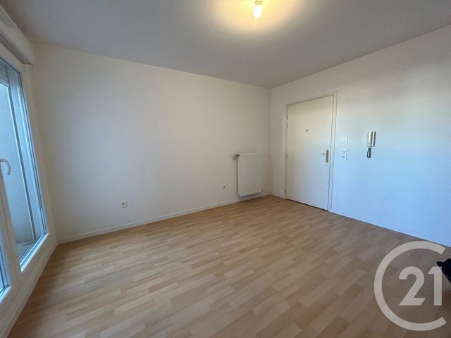 Appartement F1 à louer - 1 pièce - 23.46 m2 - TRAPPES - 78 - ILE-DE-FRANCE - Century 21 Asf Immo