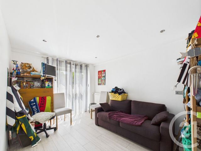 Appartement à vendre - 3 pièces - 59.38 m2 - TRAPPES - 78 - ILE-DE-FRANCE - Century 21 Asf Immo