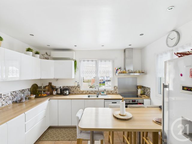 maison à vendre - 5 pièces - 278.0 m2 - TRAPPES - 78 - ILE-DE-FRANCE - Century 21 Asf Immo