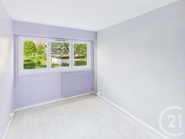 Appartement F4 à vendre - 4 pièces - 81.27 m2 - TRAPPES - 78 - ILE-DE-FRANCE - Century 21 Asf Immo