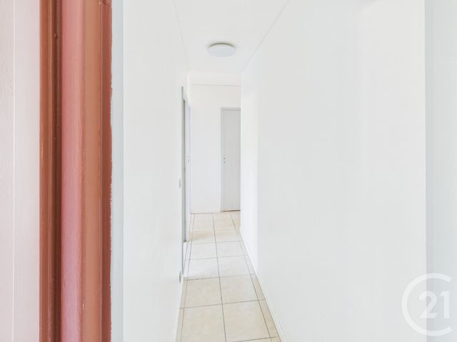 Appartement F4 à vendre - 4 pièces - 81.27 m2 - TRAPPES - 78 - ILE-DE-FRANCE - Century 21 Asf Immo