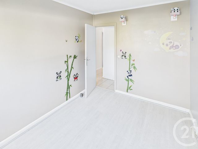 Appartement F4 à vendre - 4 pièces - 81.27 m2 - TRAPPES - 78 - ILE-DE-FRANCE - Century 21 Asf Immo