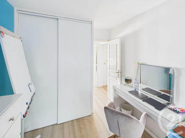 Appartement F4 à vendre - 4 pièces - 67.91 m2 - TRAPPES - 78 - ILE-DE-FRANCE - Century 21 Asf Immo