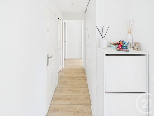 Appartement F4 à vendre - 4 pièces - 67.91 m2 - TRAPPES - 78 - ILE-DE-FRANCE - Century 21 Asf Immo