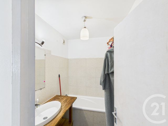 Afficher la photo en grand Appartement F3 à vendre - 3 pièces - 90.0 m2 - TRAPPES - 78 - ILE-DE-FRANCE - Century 21 Asf Immo