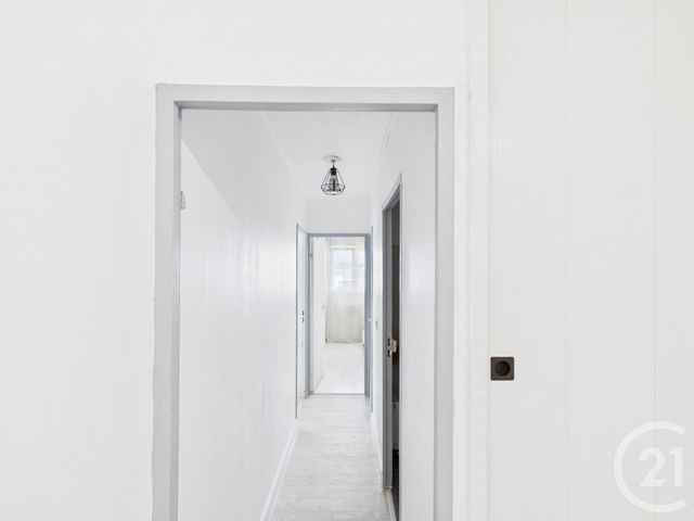 Afficher la photo en grand Appartement F3 à vendre - 3 pièces - 90.0 m2 - TRAPPES - 78 - ILE-DE-FRANCE - Century 21 Asf Immo