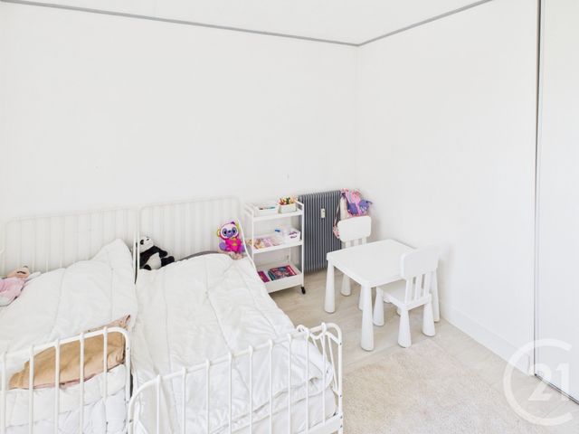 Afficher la photo en grand Appartement F3 à vendre - 3 pièces - 90.0 m2 - TRAPPES - 78 - ILE-DE-FRANCE - Century 21 Asf Immo