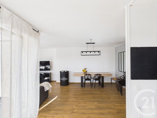 Afficher la photo en grand Appartement F3 à vendre - 3 pièces - 90.0 m2 - TRAPPES - 78 - ILE-DE-FRANCE - Century 21 Asf Immo