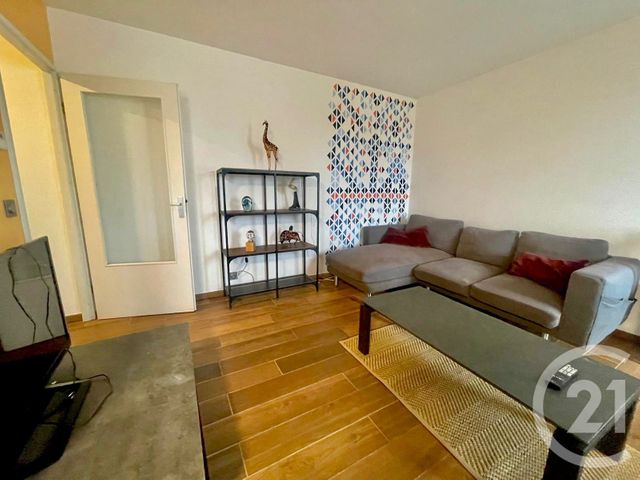 Appartement F2 à louer - 2 pièces - 47.25 m2 - ELANCOURT - 78 - ILE-DE-FRANCE - Century 21 Asf Immo