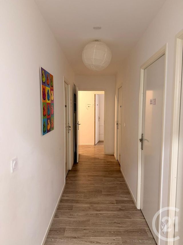 Appartement T4 à vendre - 4 pièces - 75.0 m2 - TRAPPES - 78 - ILE-DE-FRANCE - Century 21 Asf Immo