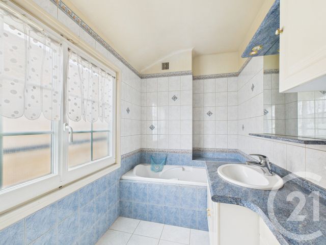 maison à vendre - 5 pièces - 85.43 m2 - TRAPPES - 78 - ILE-DE-FRANCE - Century 21 Asf Immo