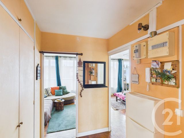 Appartement F4 à vendre - 4 pièces - 68.92 m2 - TRAPPES - 78 - ILE-DE-FRANCE - Century 21 Asf Immo
