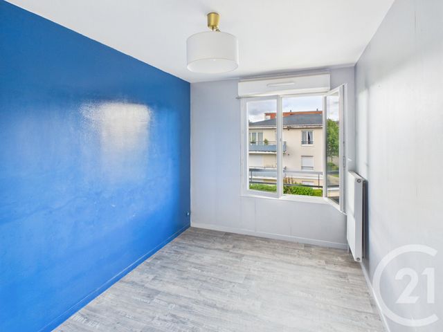 Appartement F3 à vendre - 3 pièces - 61.0 m2 - TRAPPES - 78 - ILE-DE-FRANCE - Century 21 Asf Immo
