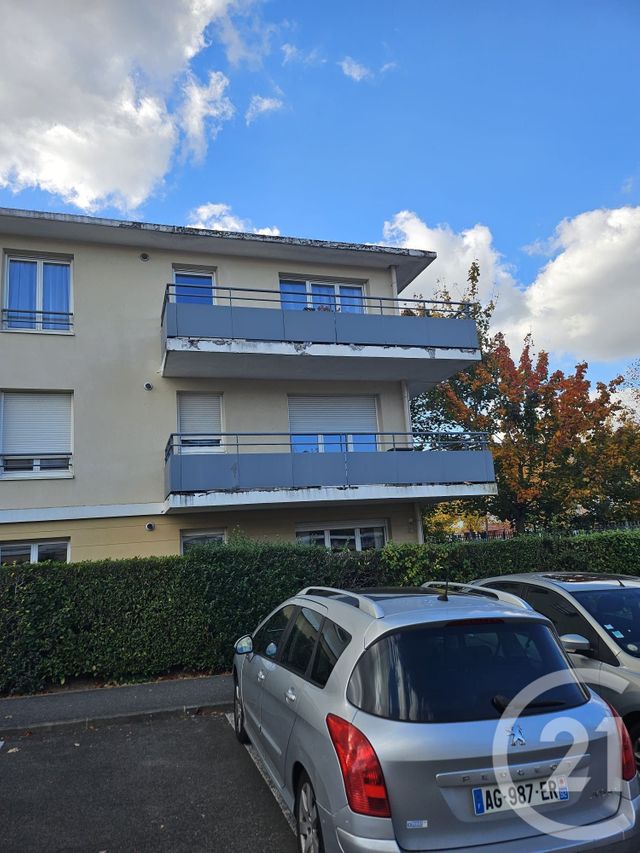 Appartement F3 à vendre - 3 pièces - 61.0 m2 - TRAPPES - 78 - ILE-DE-FRANCE - Century 21 Asf Immo