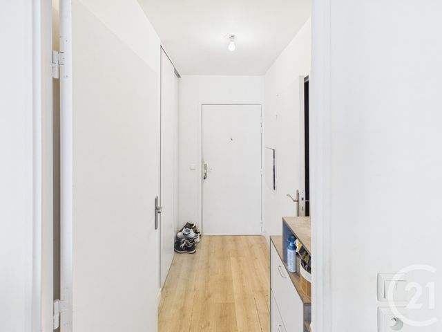 Appartement F2 à vendre - 2 pièces - 41.0 m2 - TRAPPES - 78 - ILE-DE-FRANCE - Century 21 Asf Immo