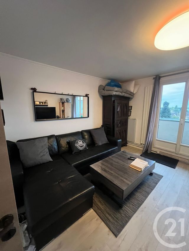 Appartement T2 à vendre - 2 pièces - 43.0 m2 - TRAPPES - 78 - ILE-DE-FRANCE - Century 21 Asf Immo