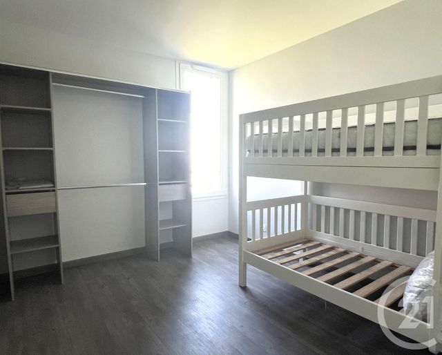 Afficher la photo en grand Appartement F3 à louer - 3 pièces - 63.0 m2 - TRAPPES - 78 - ILE-DE-FRANCE - Century 21 Asf Immo
