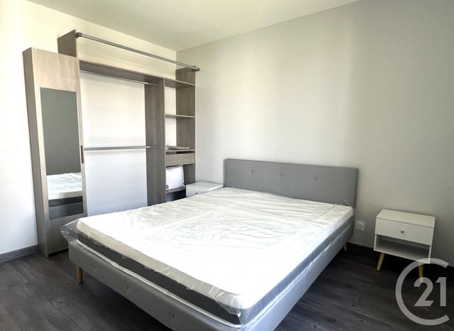 Afficher la photo en grand Appartement F3 à louer - 3 pièces - 63.0 m2 - TRAPPES - 78 - ILE-DE-FRANCE - Century 21 Asf Immo