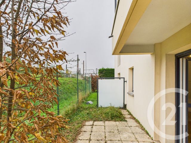 Appartement Studio à vendre - 1 pièce - 25.0 m2 - TRAPPES - 78 - ILE-DE-FRANCE - Century 21 Asf Immo