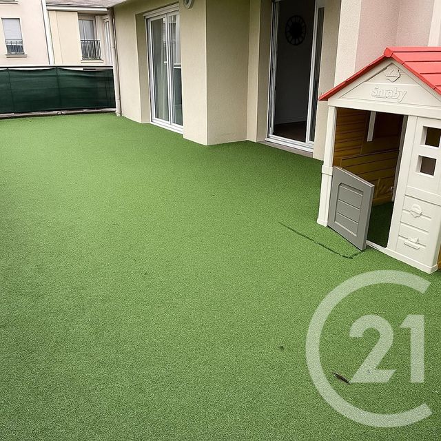 Appartement T4 à vendre - 4 pièces - 76.0 m2 - TRAPPES - 78 - ILE-DE-FRANCE - Century 21 Asf Immo