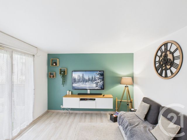 Appartement T4 à vendre - 4 pièces - 76.0 m2 - TRAPPES - 78 - ILE-DE-FRANCE - Century 21 Asf Immo