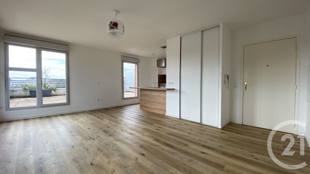 Appartement F3 à louer - 3 pièces - 62.6 m2 - TRAPPES - 78 - ILE-DE-FRANCE - Century 21 Asf Immo
