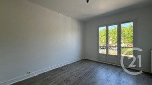 Appartement F3 à louer - 3 pièces - 57.6 m2 - TRAPPES - 78 - ILE-DE-FRANCE - Century 21 Asf Immo