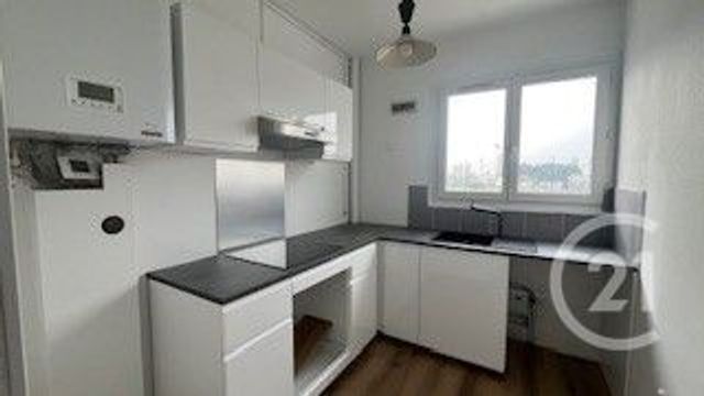 Appartement F3 à louer - 3 pièces - 71.4 m2 - TRAPPES - 78 - ILE-DE-FRANCE - Century 21 Asf Immo