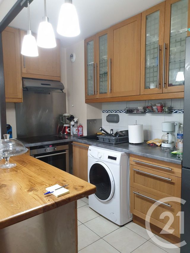 Appartement T3 à louer - 3 pièces - 56.4 m2 - TRAPPES - 78 - ILE-DE-FRANCE - Century 21 Asf Immo