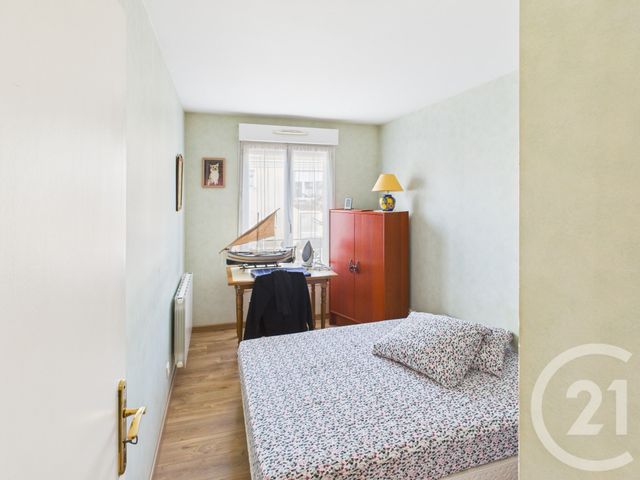 Appartement F3 à vendre - 3 pièces - 67.0 m2 - TRAPPES - 78 - ILE-DE-FRANCE - Century 21 Asf Immo