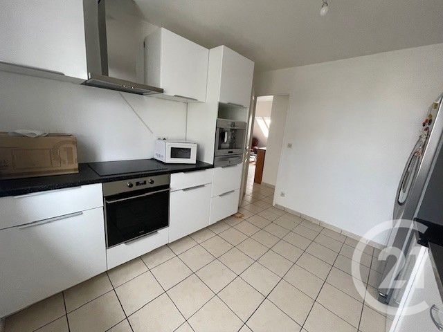 Appartement F2 à louer - 2 pièces - 44.0 m2 - TRAPPES - 78 - ILE-DE-FRANCE - Century 21 Asf Immo