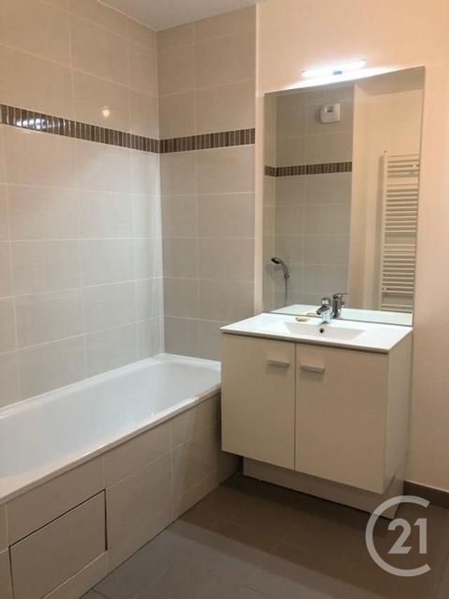 Appartement F3 à louer - 3 pièces - 61.68 m2 - ELANCOURT - 78 - ILE-DE-FRANCE - Century 21 Asf Immo